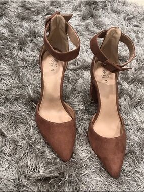 Call It Spring Pointed Ankle-Strap Heels Size:8  Color: Brown Suede